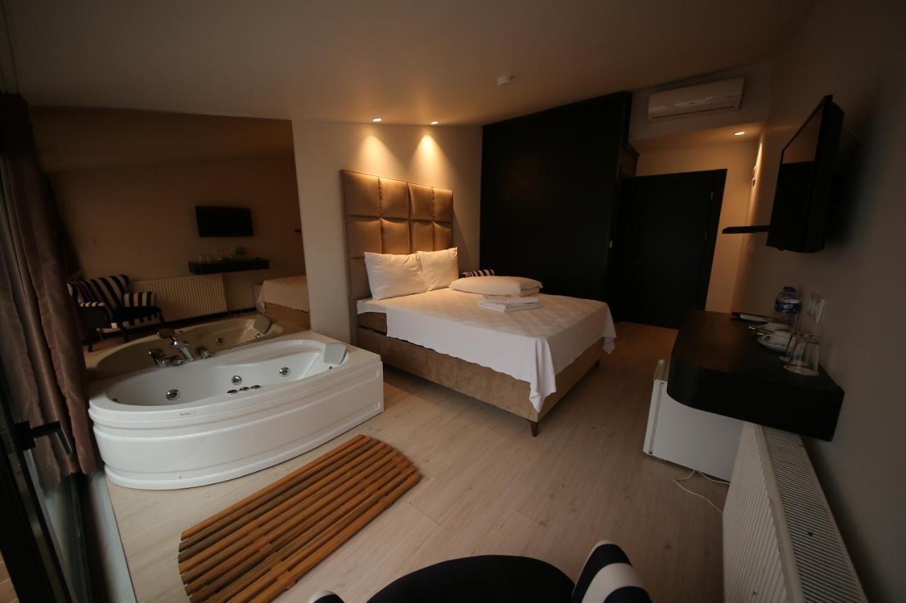 Hotel SAFRAN GERMİA PALaS Bostanbuku Exterior foto